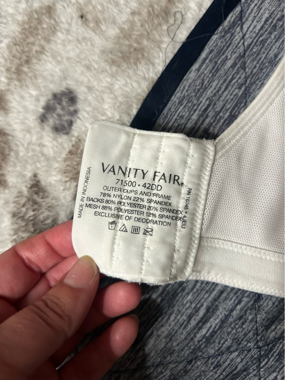 Vanity Fair® Full Figure Wire Free Sport Bra - 71500 - Picture 4 of 14